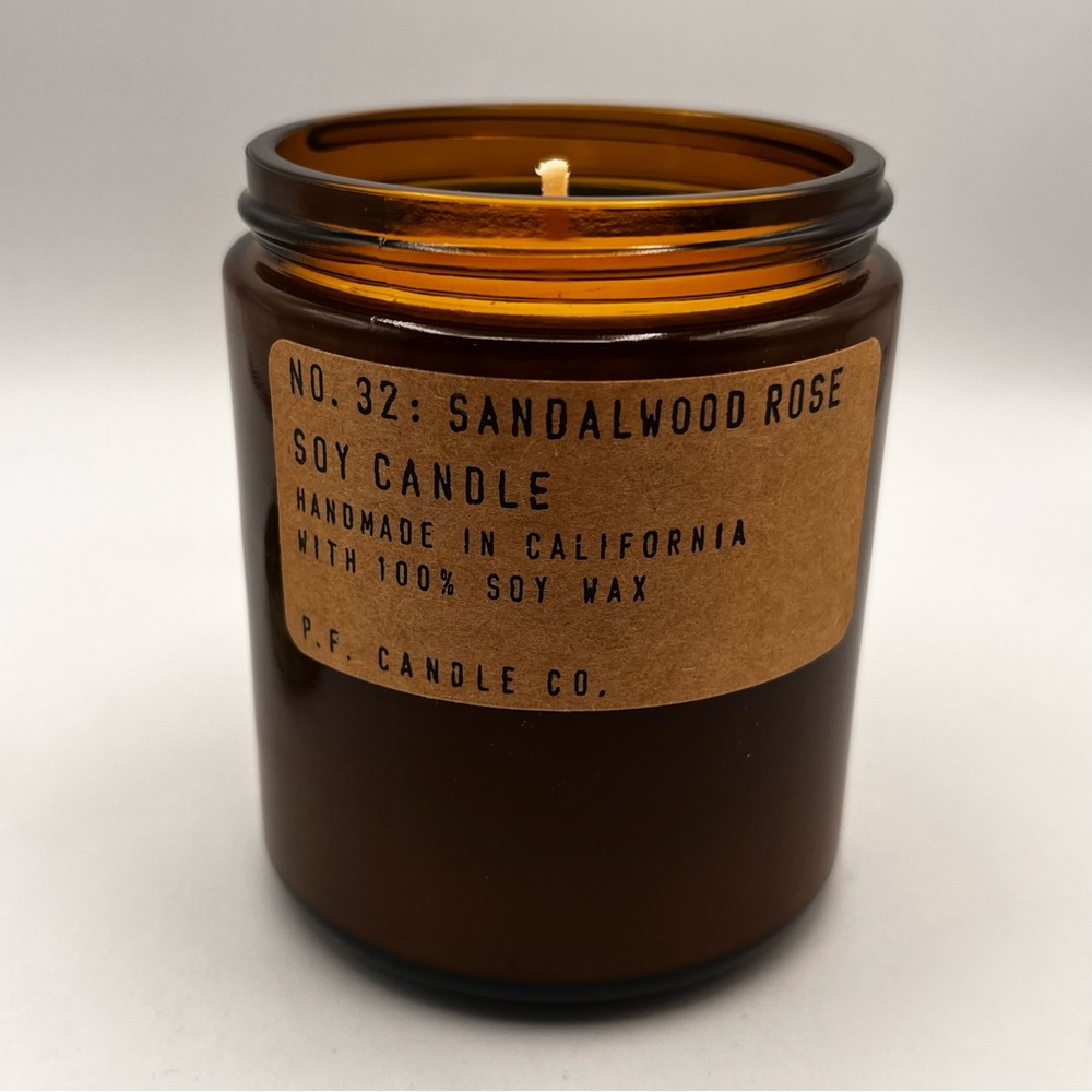 SANDLEWOOD ROSE SOY CANDLE - Picture 4 of 5